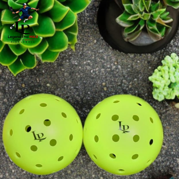 5 Legend Pro Max Pickleball Ball